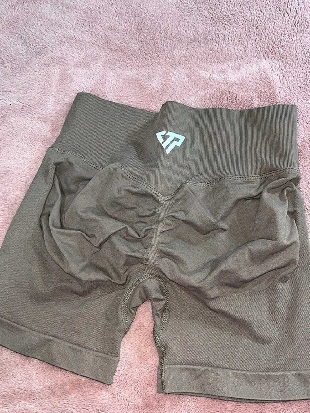 KEEPTHATPUMP gym shorts high waisted - small size